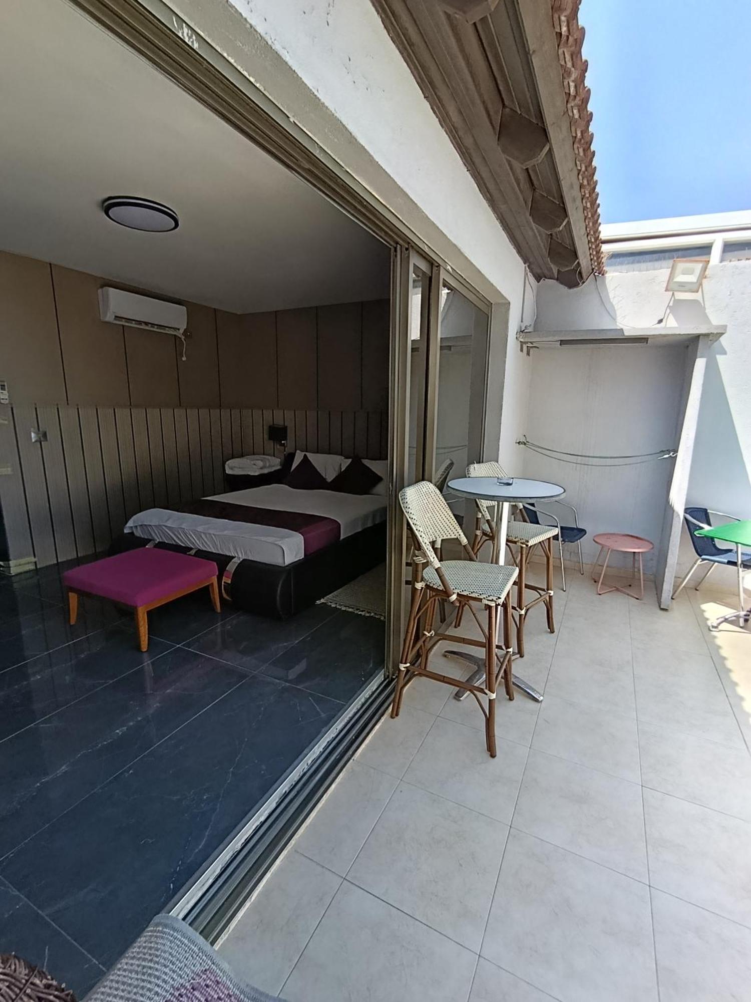 Penthouse Apartment On The Beach Bat Yam Quarto foto